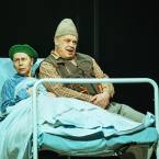 Foto Rakvere Teatri lavastusest "Kõike head, vana toriseja", fotograaf Maris Savik