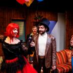 Foto Rakvere Teatri lavastusest "Vallatud võtted", fotograaf Kalev Lilleorg