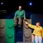 Foto Rakvere Teatri lavastusest "Lasteaed", fotograaf Kalev Lilleorg