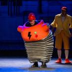 Foto Rakvere Teatri lavastusest "Päkapikkude parim puhkus", fotograaf Kalev Lilleorg