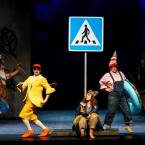 Foto Rakvere Teatri lavastusest "Päkapikkude parim puhkus", fotograaf Kalev Lilleorg