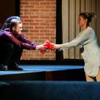 Foto Rakvere Teatri lavastusest "Kramer Krameri vastu", fotograaf Kalev Lilleorg