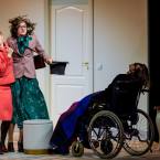 Foto Rakvere Teatri lavastusest "Kõik on jokk, proua minister", fotograaf Kalev Lilleorg