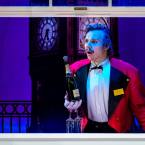 Foto Rakvere Teatri lavastusest "Kõik on jokk, proua minister", fotograaf Kalev Lilleorg