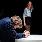 Foto Rakvere Teatri lavastusest "Pimekaader", fotograaf Kalev Lilleorg